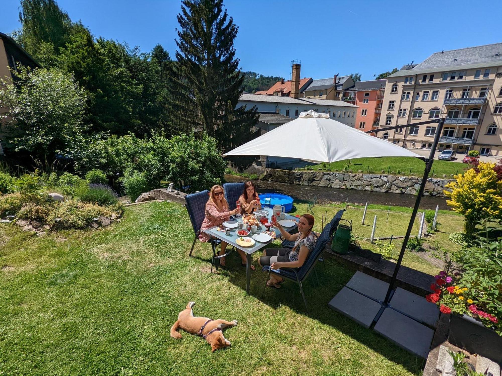 Ut - Urlaubsmagie - Urlaubstraum Mit Whirlpool, Pool & Sauna Sebnitz Exterior foto